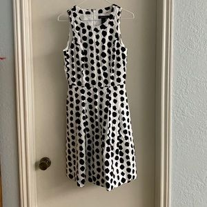 WHBM polka dot dress, a-line style High quality linen fabric, lined, zipper back